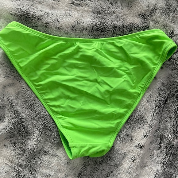 Women’s bikini - Picture 6 of 6